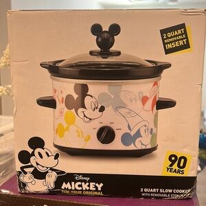 Disney 2qt slow cooker